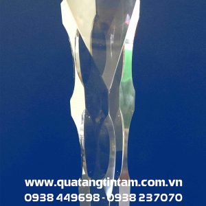 Cúp pha lê 3 cạnh